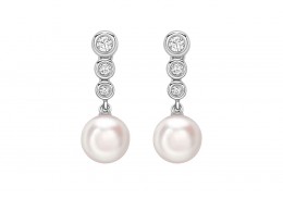 18ct White Gold Pearl & Diamond Earrings 