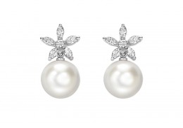 18ct White Gold Pearl & Diamond Earrings 