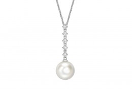 18ct White Gold Pearl & Diamond Necklace