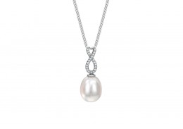 9ct White Gold Pearl & Diamond Necklace 