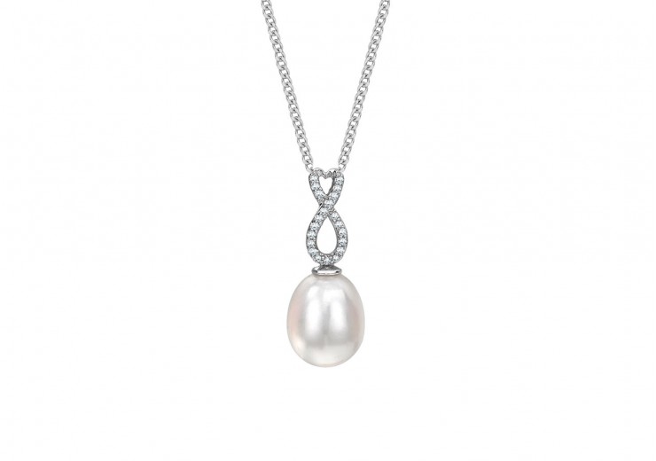 9ct White Gold Pearl & Diamond Necklace 
