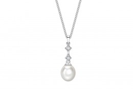 9ct White Gold Pearl & Diamond Necklace 