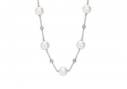 18ct White Gold Pearl & Diamond Necklace