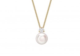 18ct Gold Pearl & Diamond Necklace