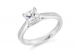 18ct White Gold Princess & Round Brilliant Cut Diamond Solitaire Ring 1.18ct