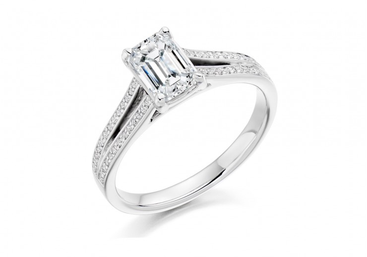 18ct White Gold Emerald & Round Brilliant Cut Diamond Solitaire Ring 0.80ct
