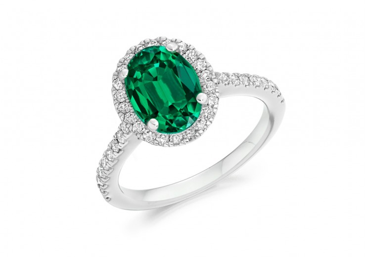 18ct White Gold Emerald & Diamond Oval & Round Brilliant  Cut Cluster Ring 2.15ct