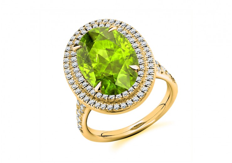 18ct Yellow Gold Peridot & Diamond Oval & Round Brilliant Cut Cluster Ring 7.10ct