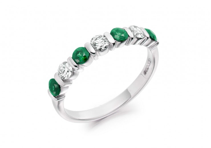 18ct White Gold Emerald & Diamond Round Brilliant Cut Half Eternity Ring 0.82ct