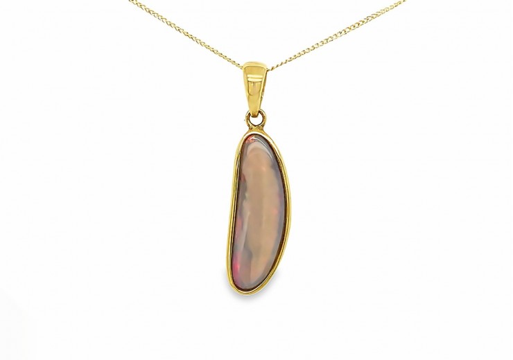 9ct Yellow Gold Opal Necklace