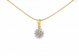 Pre-owned 9ct Yellow Gold Diamond Cluster Necklace