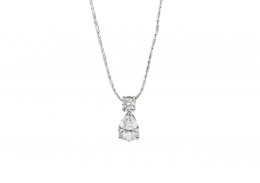 Pre-owned 18ct White Gold Diamond Drop Pendant Pre-owned 18ct White Gold Diamond Drop Pendant