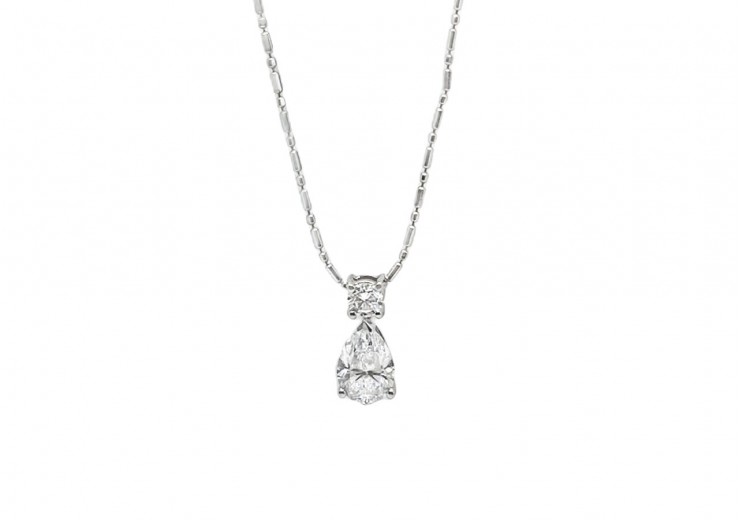 Pre-owned 18ct White Gold Diamond Drop Pendant Pre-owned 18ct White Gold Diamond Drop Pendant