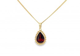 Pre-owned 9ct Gold Garnet Necklace