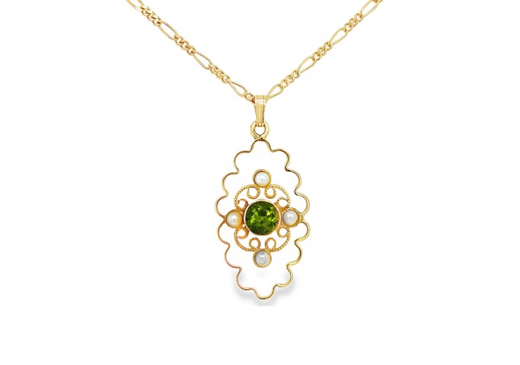 Pre-owned 9ct Gold Peridot & Pearl Necklace