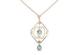 Pre-owned Vintage 9ct Rose Gold & Blue Topaz Necklace Pre-owned Vintage 9ct Rose Gold & Blue Topaz Necklace