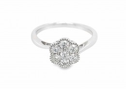 18ct White Gold Diamond Cluster Ring