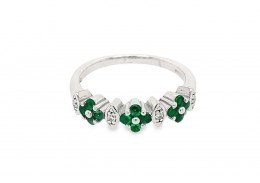 18ct White Gold Emerald & Diamond Ring