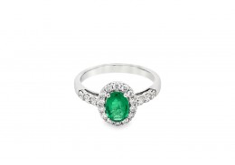 18ct White Gold Emerald & Diamond Ring