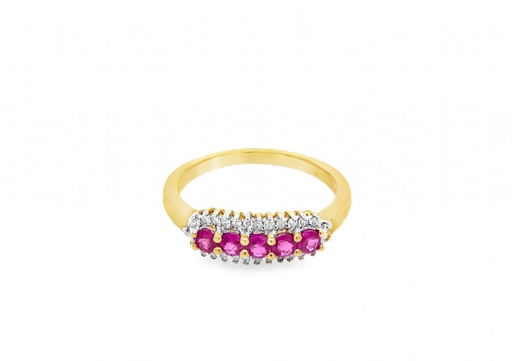 9ct Gold Ruby & Diamond Ring