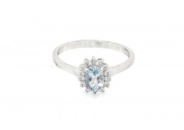 9ct White Gold Aquamarine & Diamond Ring 9ct White Gold Aquamarine & Diamond Ring