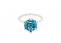 9ct White Gold Blue Topaz Ring