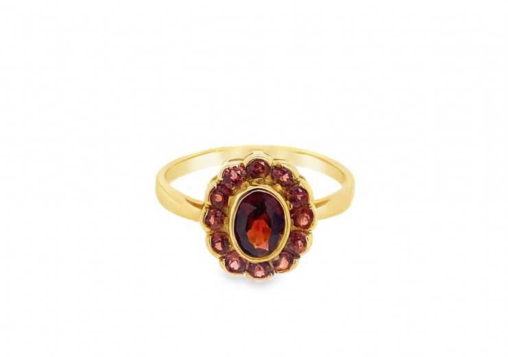9ct Gold Garnet Cluster Ring