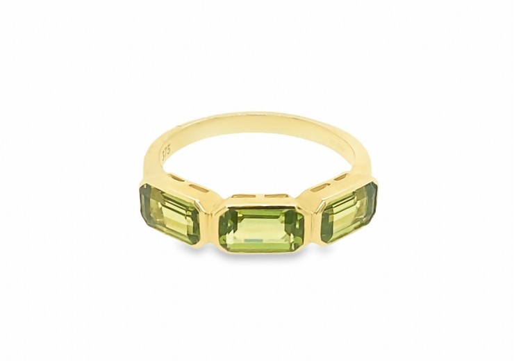 9ct Yellow Gold Peridot Ring 