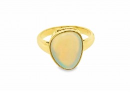 9ct Yellow Gold Opal Ring