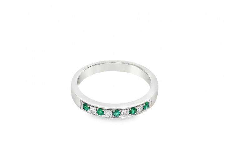 18ct White Gold Emerald & Diamond Eternity Ring