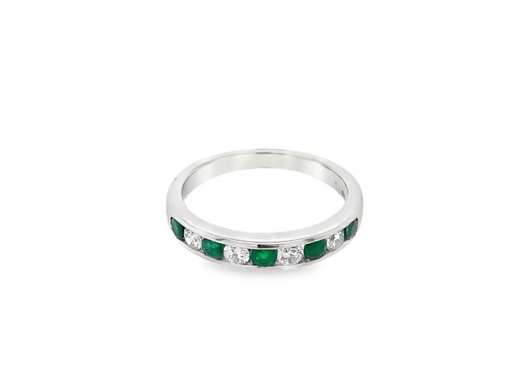 18ct White Gold Emerald & Diamond Eternity Ring