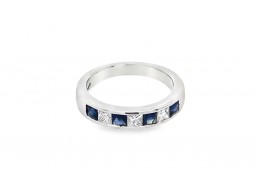 18ct White Gold Sapphire & Diamond Ring