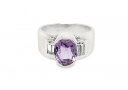 Pre-owned 18ct White Gold Amethyst & Diamond Ring