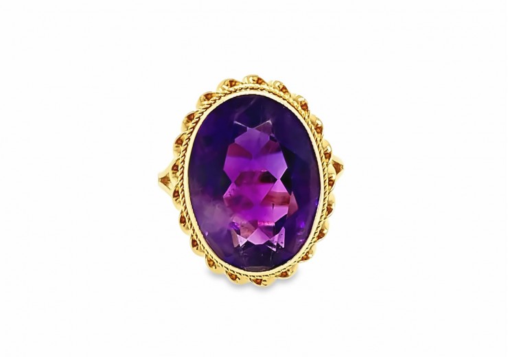 Pre-owned 9ct Yellow Gold Amethyst Ring