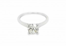 Pre-owned Platinum Diamond Solitaire Ring