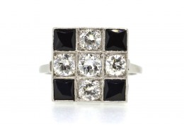 Pre-owned 18ct White Gold Onyx & Diamond Dress Ring