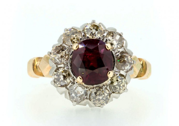Pre-owned 18ct Yellow Gold Spinel & Diamond Cluster Ring