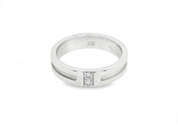 Pre-owned 9ct White Gold Diamond Ring