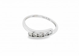 Pre-owned 9ct White Gold Diamond Cross Over Ring