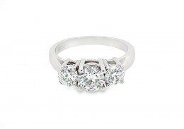 Pre-owned 14ct White Gold Diamond Trilogy Ring