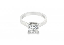 Pre-owned Platinum Princess Cut Diamond Solitaire