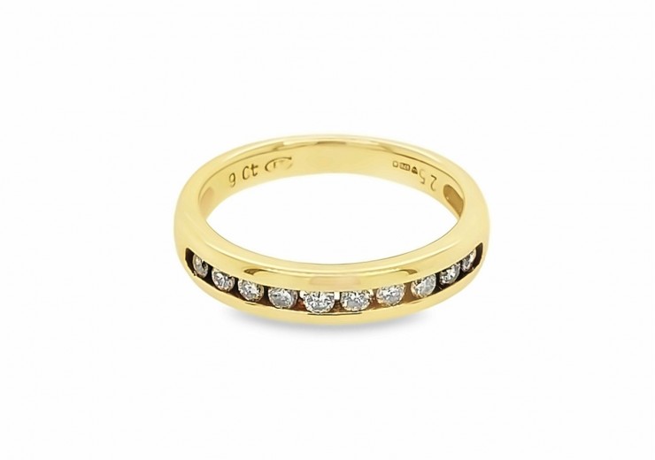 Pre-owned 9ct Yellow Gold Diamond Eternity Ring