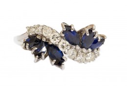 Pre-owned 18ct White Gold Sapphire & Diamond Ring