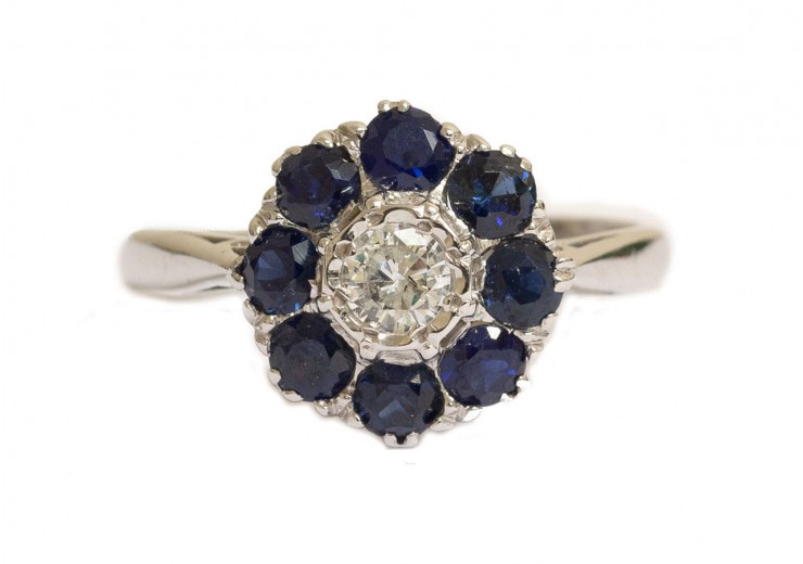Pre-owned 18ct White Gold Sapphire & Diamond Cluster Ring