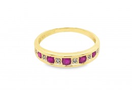 Pre-owned 9ct Yellow Gold Ruby & Diamond Ring