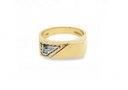 Pre-owned Vintage 9ct Yellow Gold Diamond Signet Ring