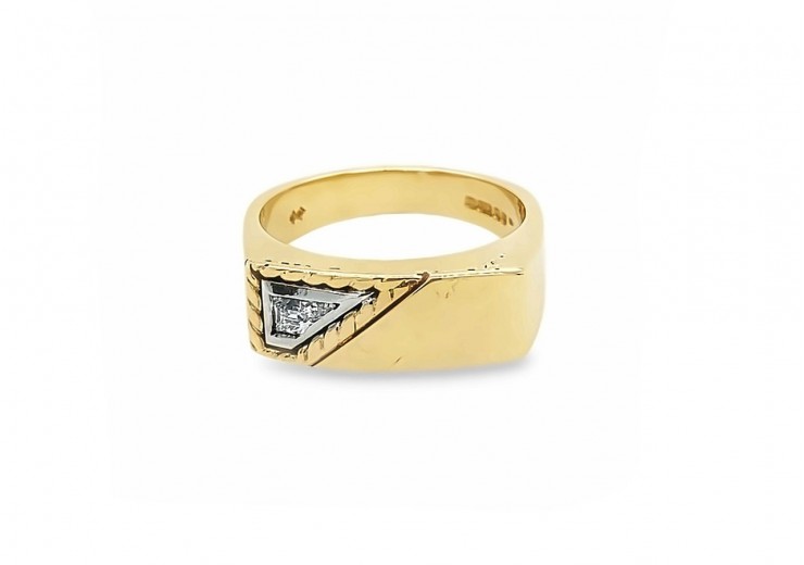 Pre-owned Vintage 9ct Yellow Gold Diamond Signet Ring