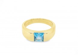 Pre-owned 14ct Yellow Gold Blue Topaz Ring