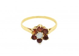Pre-owned 9ct Yellow Gold Opal & Garnet Cluster Ring
