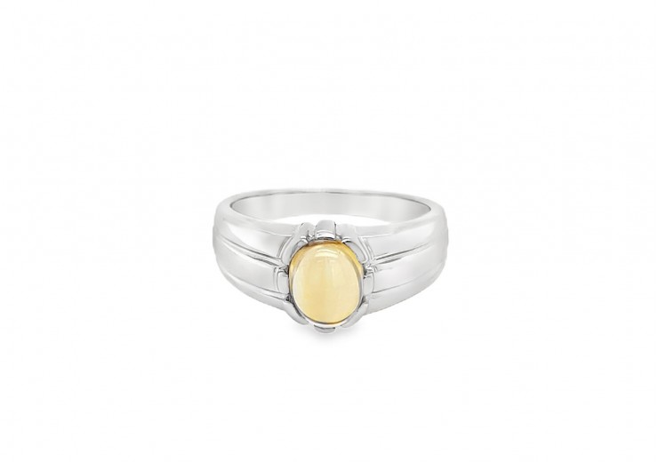 Pre-owned 9ct White Gold and Quartz Single Stone Ring 
